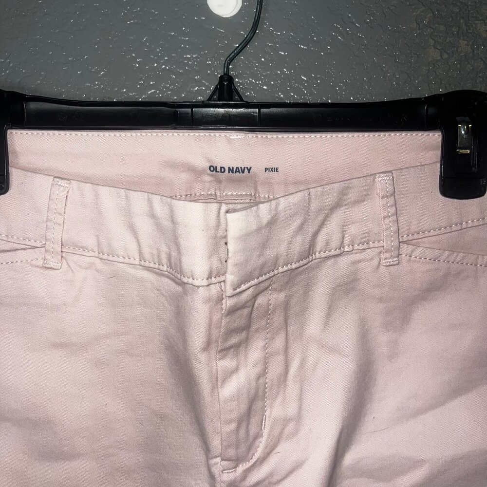 Old Navy Women’s Pink Pixie Chino Shorts Size 10 – W32 L12.5 Classic Cotton Blen - Picture 3 of 5